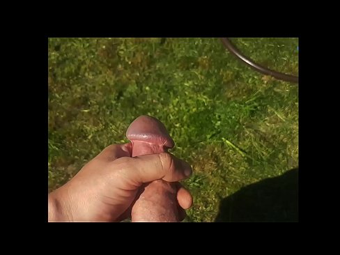 ❤️ Hottie si fa scopare a figa rosa è cums cun un squirt in un giardinu d'estate ❤ Video anale à co.friendmap.top ❌
