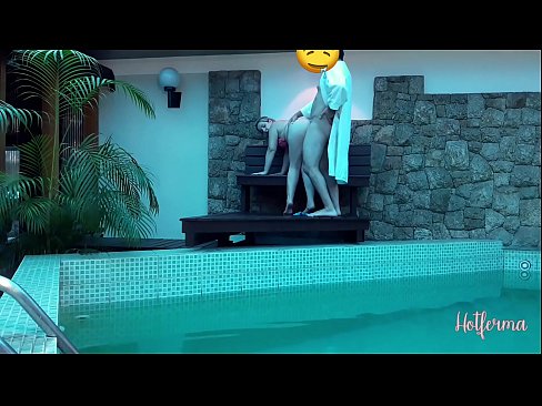 ❤️ Boss invita a cameriera à a piscina, ma ùn pudia resiste à un caldu ❤ Video anale à co.friendmap.top ❌